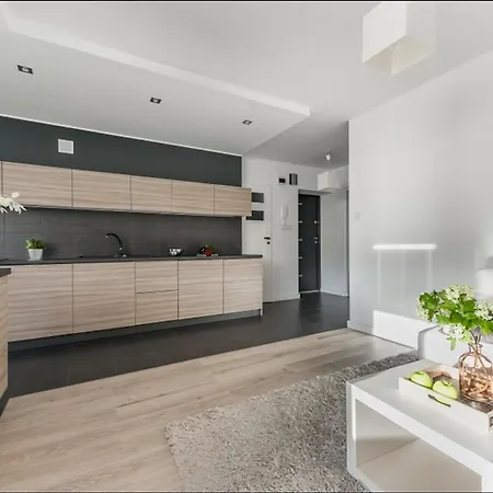 P&o Center Apartment